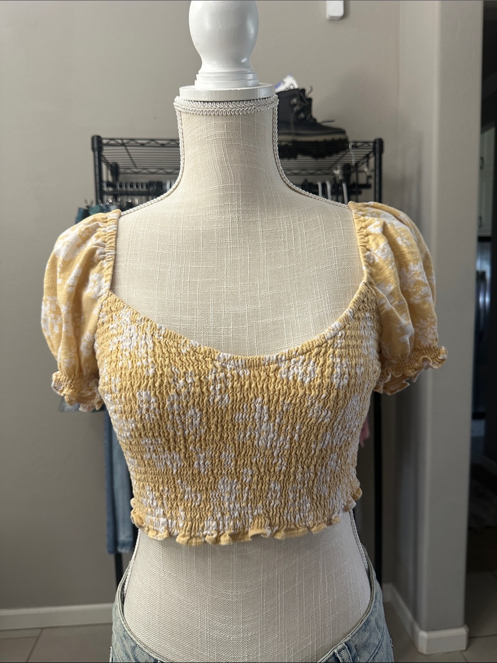 Abercrombie & Fitch Smocked Puff Sleeve Crop Top — Yellow Floral